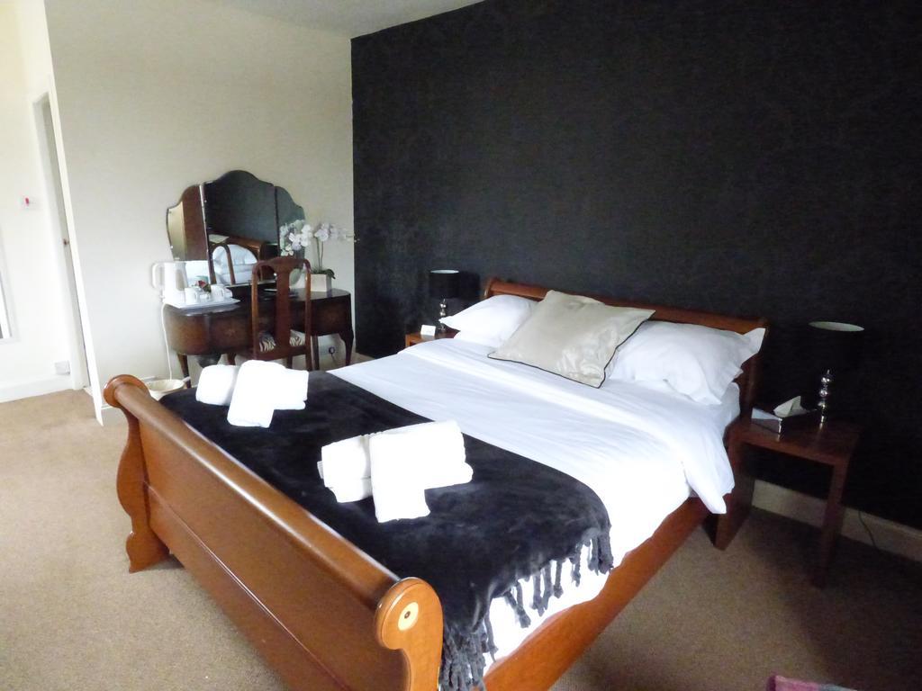 South Queensferry Rooms At Ravenous Beastie الغرفة الصورة